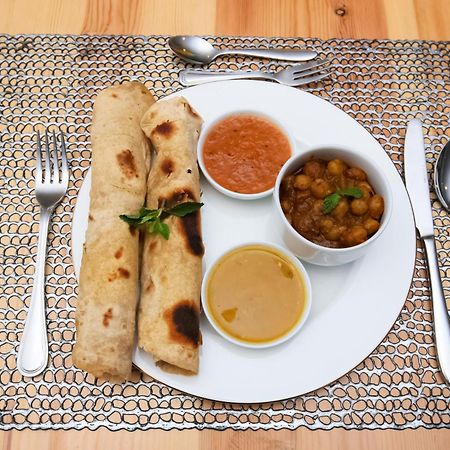 Hotel Nawathana 마타라 외부 사진