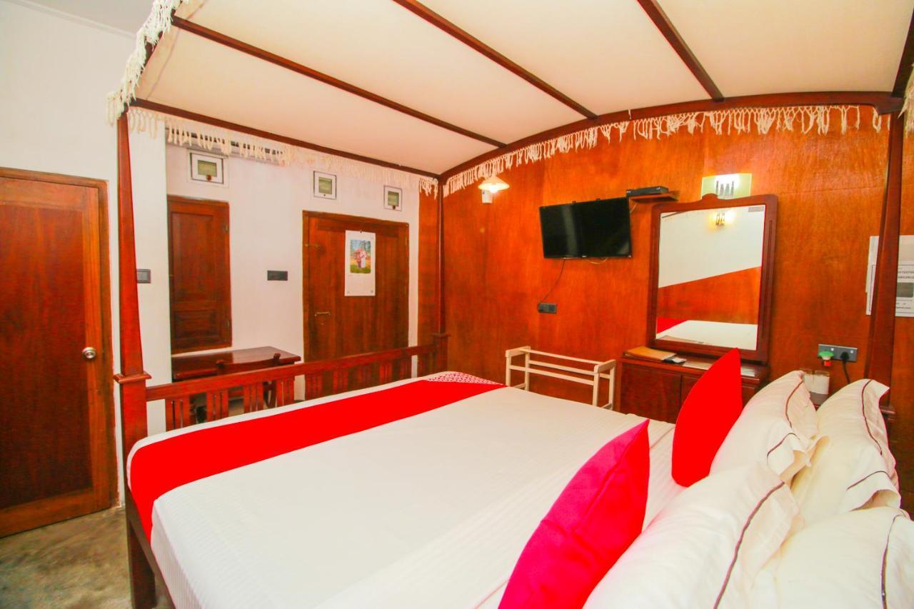 Hotel Nawathana 마타라 외부 사진