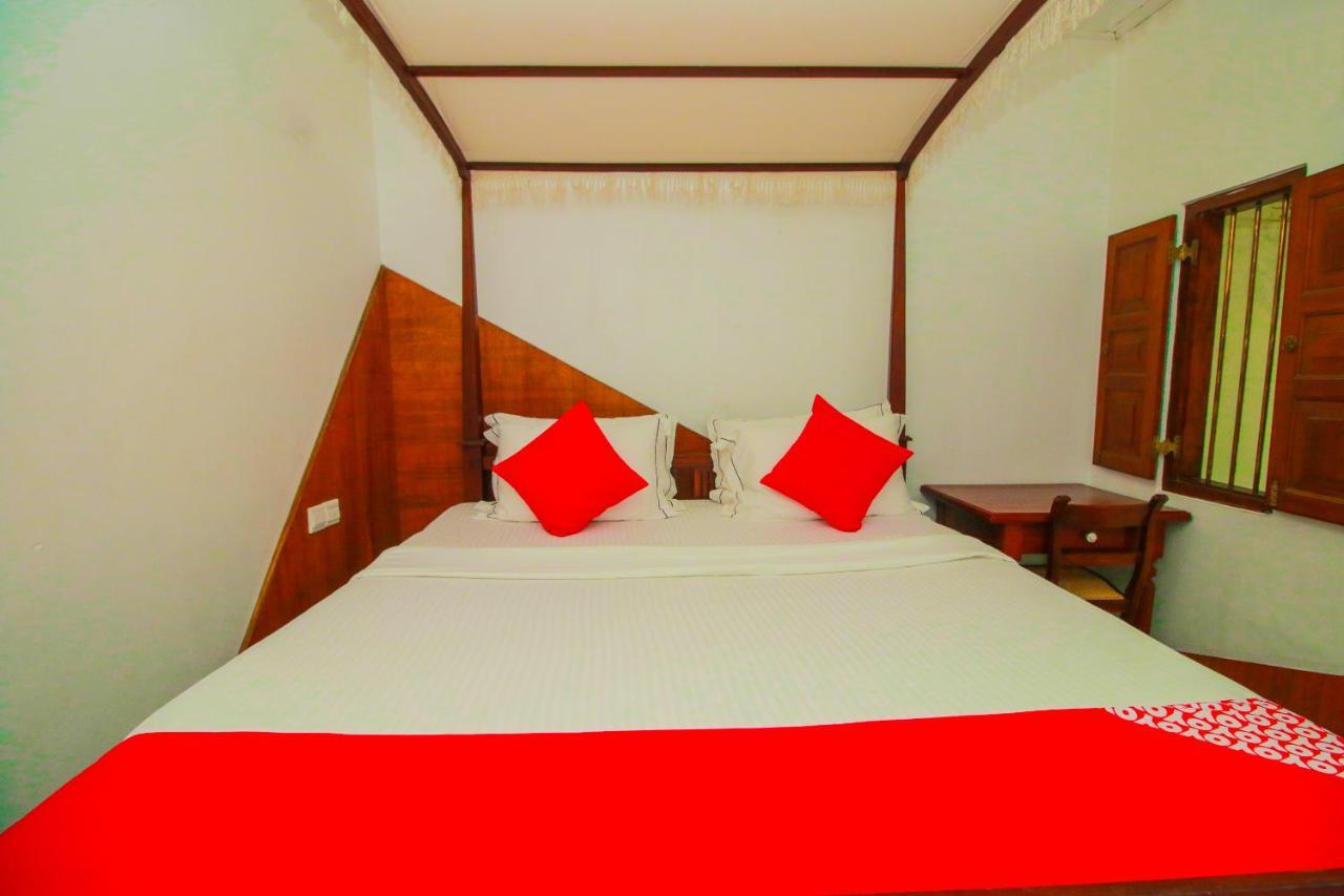 Hotel Nawathana 마타라 외부 사진