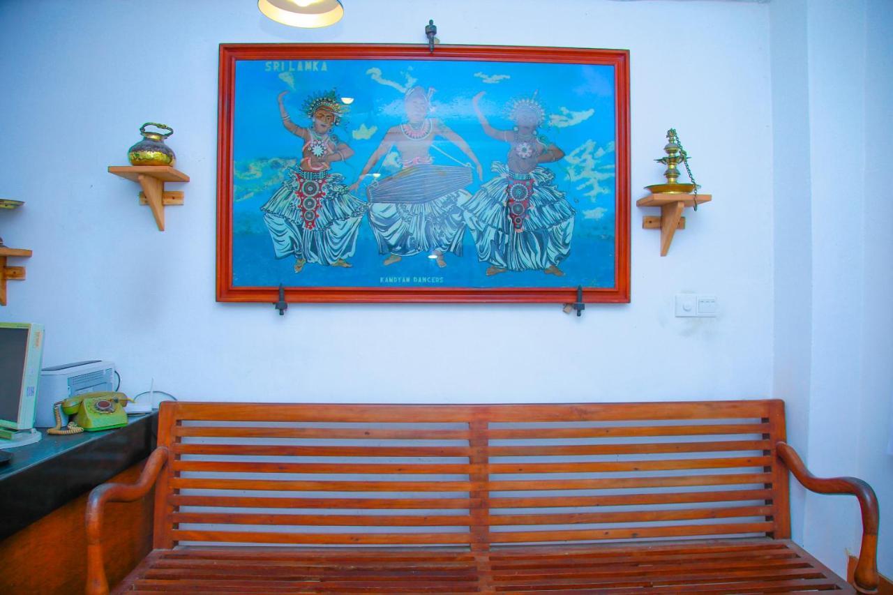 Hotel Nawathana 마타라 외부 사진