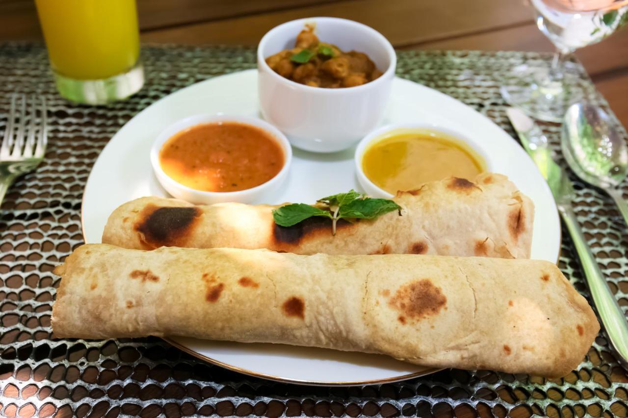 Hotel Nawathana 마타라 외부 사진